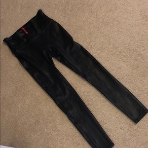 Spans faux leather leggings, NWOT. Size M, 2019